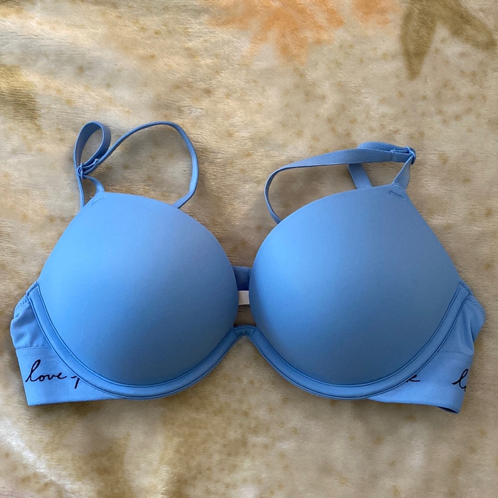 NEW PINK Push-Up Bra 💙